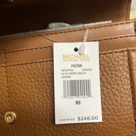 michael kors large continental wallet - Picture 4 of 4